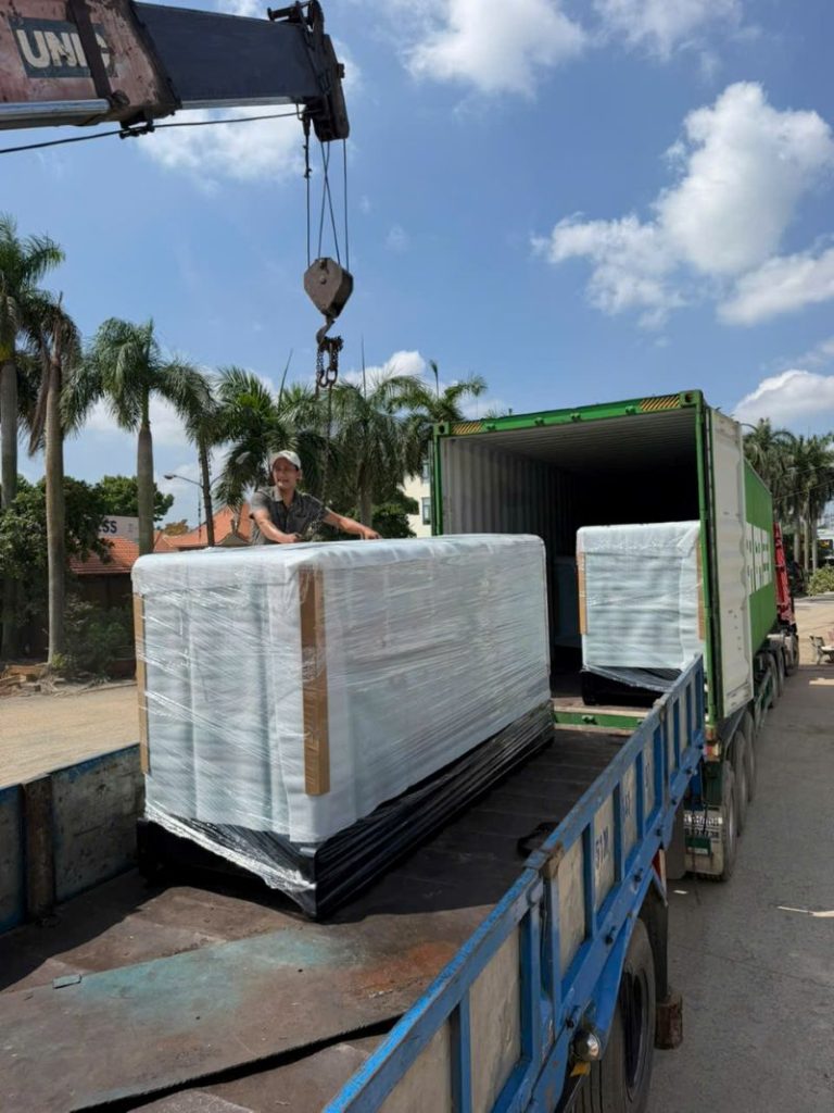 Máy phát điện Cummins mới